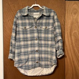 American Eagle flannel jacket blue, white and grey with brown buttons.